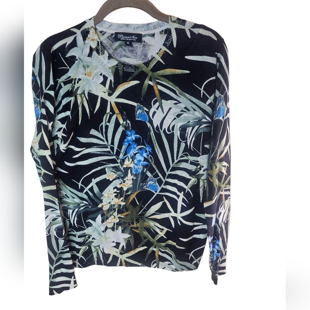 Bianca Nero women's black tropical print long-sleeved crewneck sweater size XL